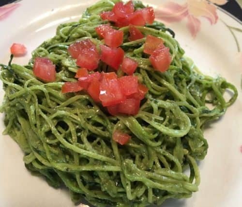 Spiralized Zucchini Noodles with Avocado Pesto (vegan, gluten-free)
