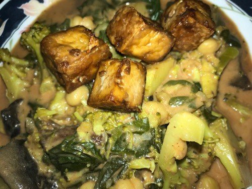Vegan vegetable garbanzo curry