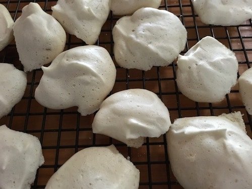 Aquafaba vegan meringue cookies